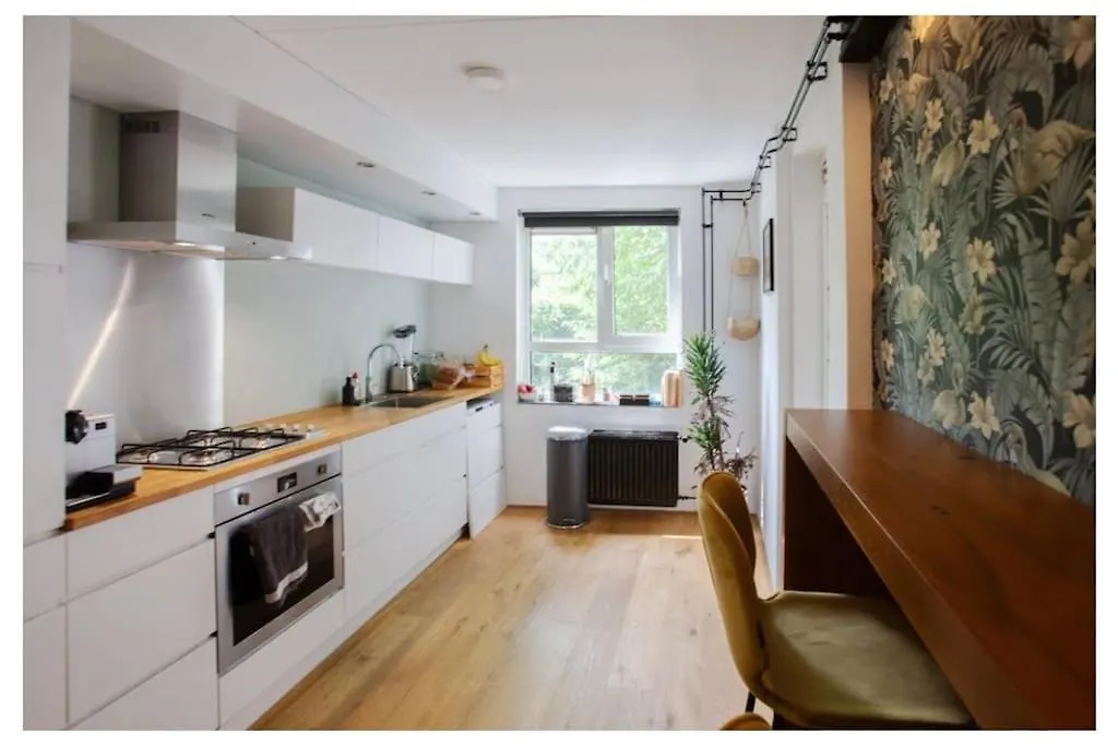 Leuk Gezellig Appartement In Het Levendige Amsterdam Oost 0*,