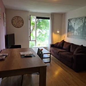 Проживание в семье Johan's B&b, Dakterras & Goedkoop Parkeren - Sinds 2014