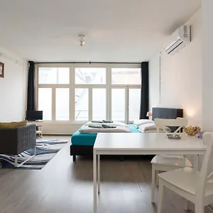 Apartment Redlight District Private Smokers Friendly